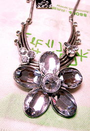 批發(fā)零售飾品 3元起批，千款精選，美發(fā)飾品全方位供應(yīng)